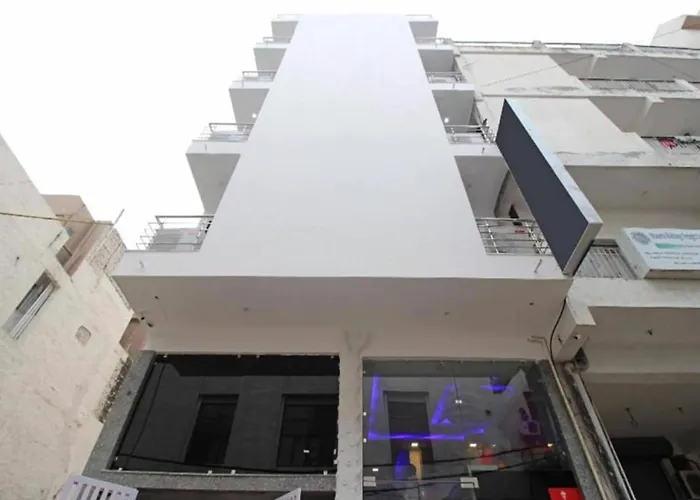 Airport Tourist Palace New Delhi